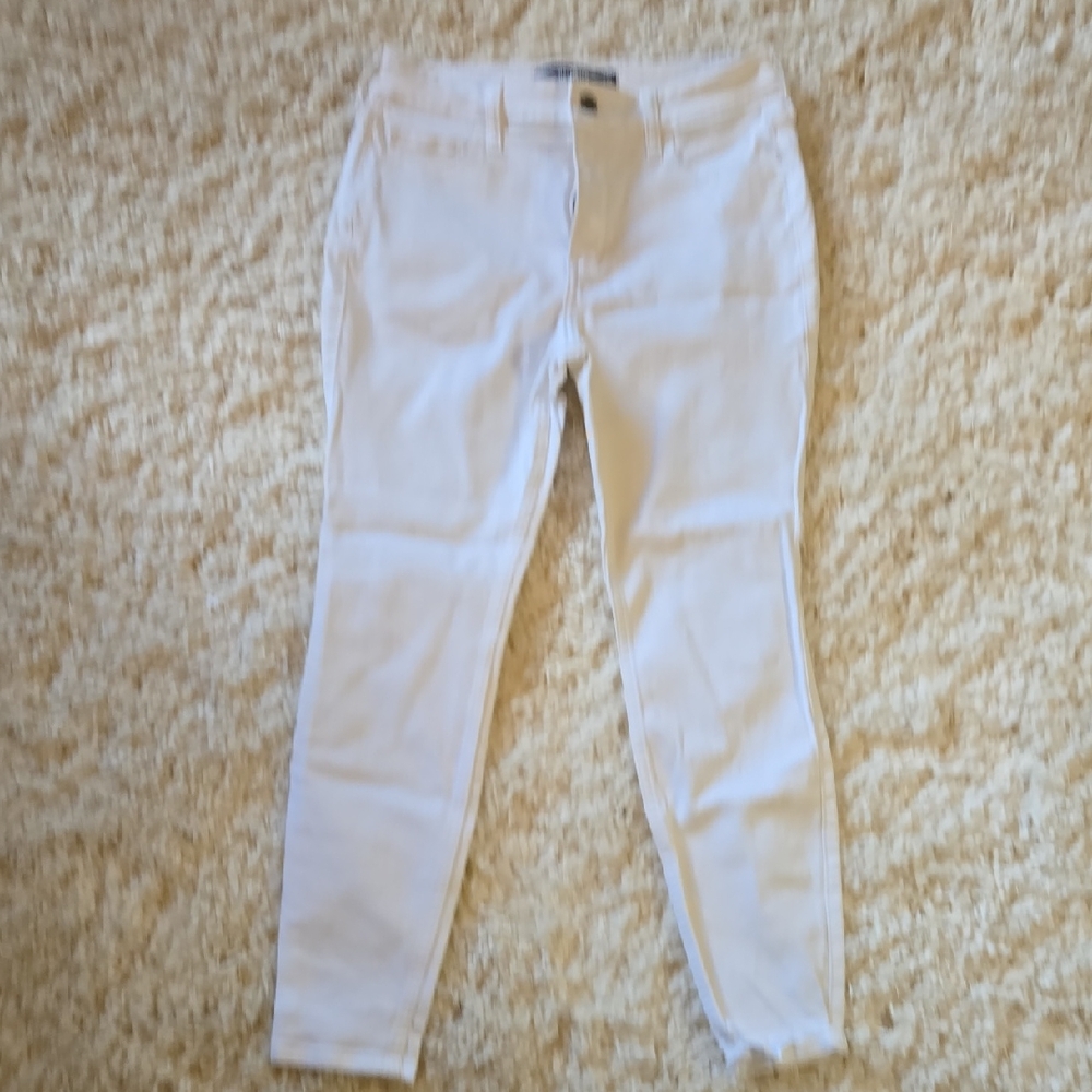 Hollister Women's White Jeans stretch size 6s